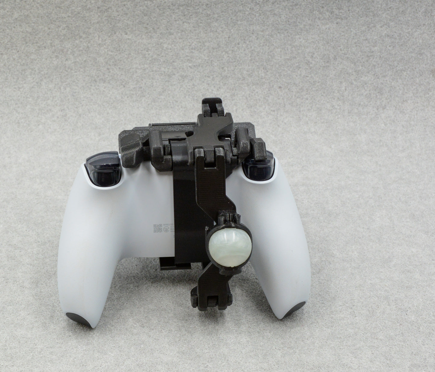 One-handed PS5 DualSense attachment