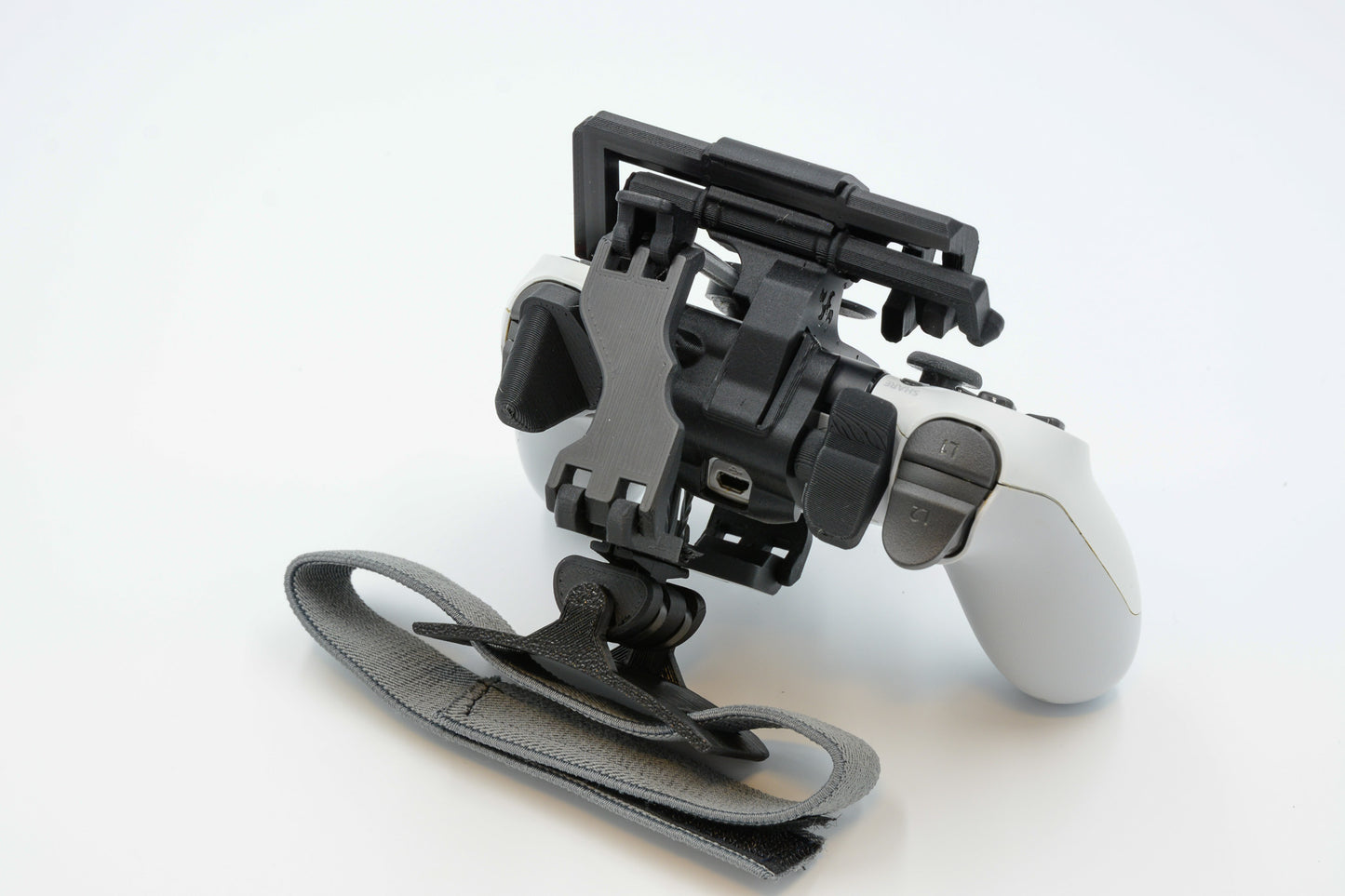 One-handed PS4 DualShock 4 Attachment