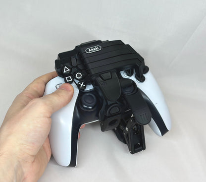 One-handed PS5 DualSense attachment 2