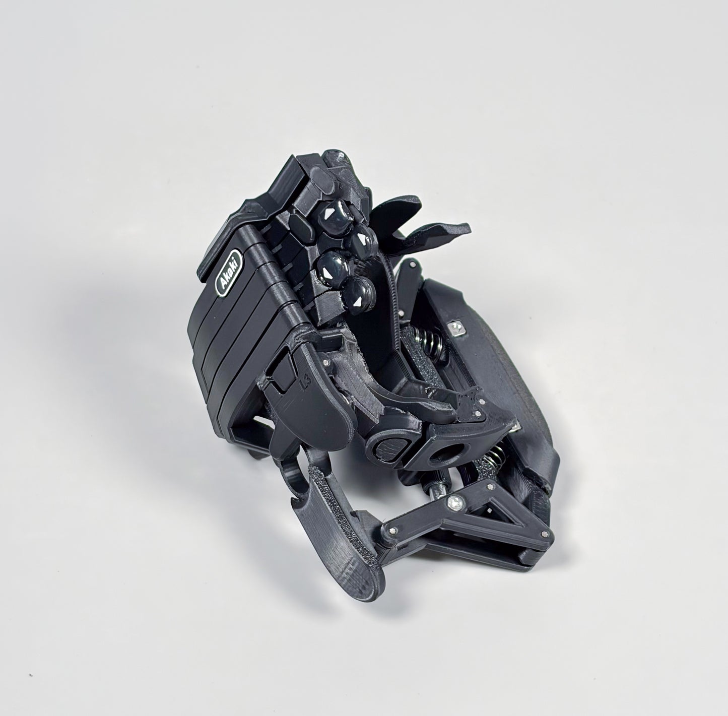 One-handed PS5 DualSense attachment 2