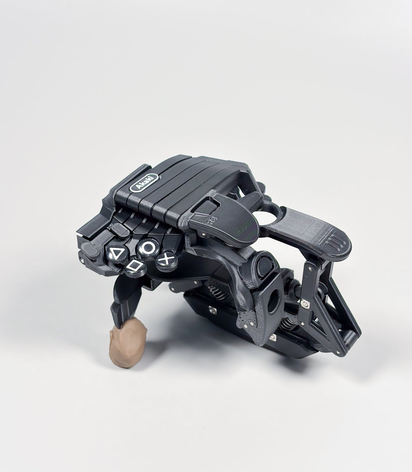 One-handed PS5 DualSense attachment 2